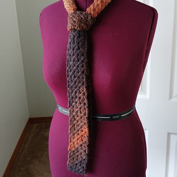 Latte Stripe Crochet Neck Tie Scarf handmade unisex brown diagonal washable - Picture 1 of 7